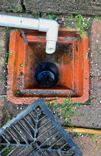 https://blockeddrainsnorthperth.com.au/uploads/2025/07/hero-blocked-sewers-89214.jpg